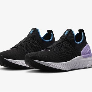Nike React Phantom Run Flyknit 2
Women's Road Running Shoes